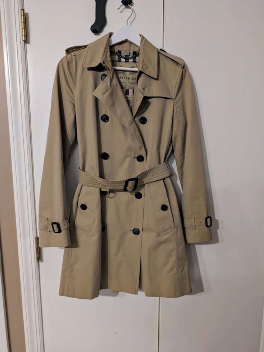 Burberry London Kensington Medium Honey Beige Trench Coat US 6 EUC VINTAGE